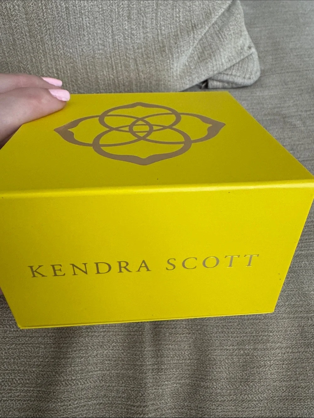 Kendra Scott jewelry box